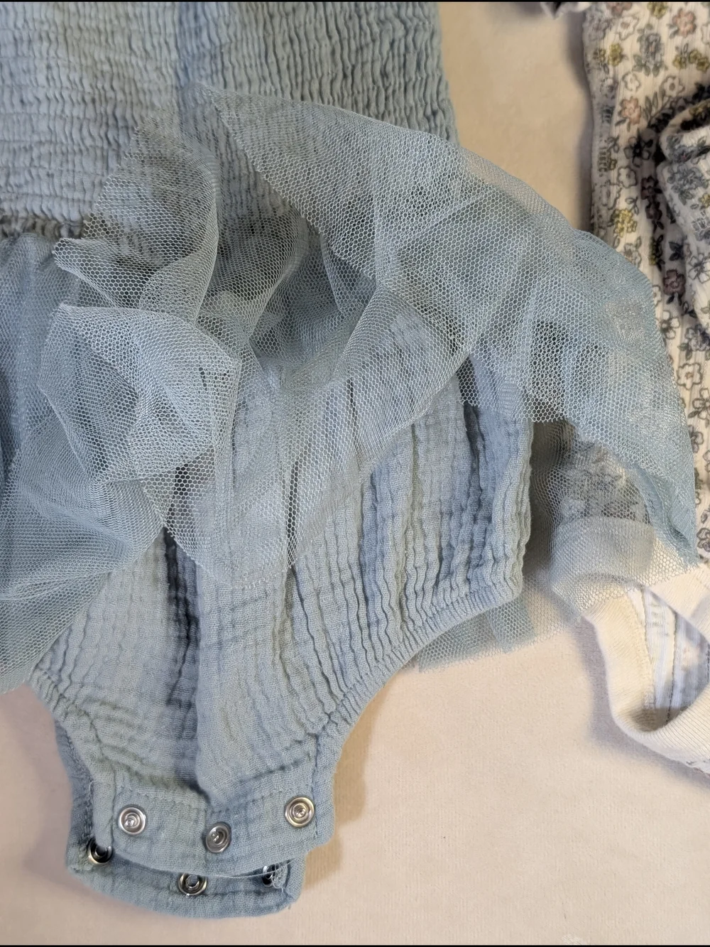 Baby Girls Two-Piece Bodysuit Set in Light Blue and Floral